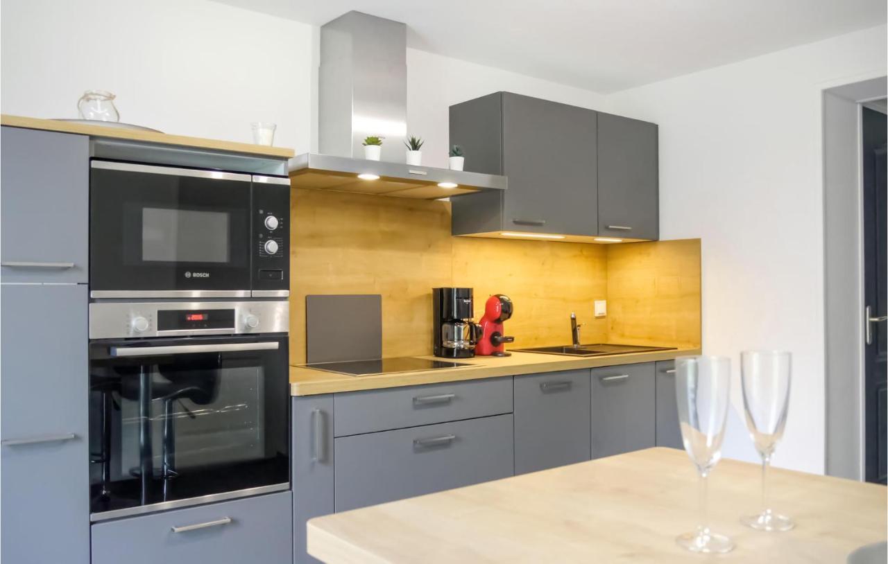 Gorgeous Apartment In Pirou With Kitchen المظهر الخارجي الصورة