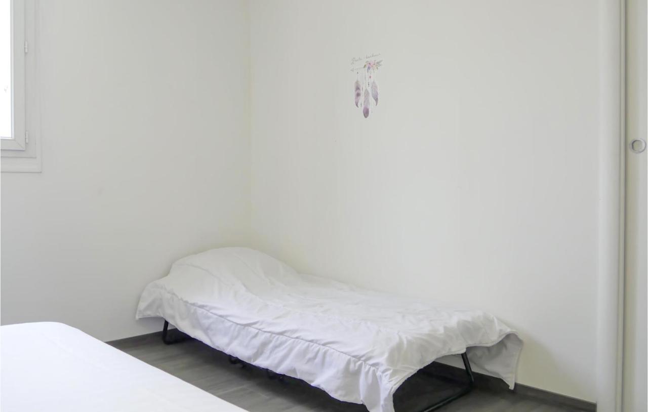 Gorgeous Apartment In Pirou With Kitchen المظهر الخارجي الصورة